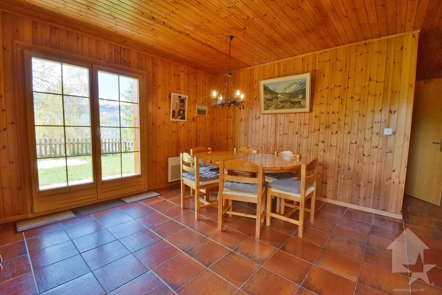 Bellissimo chalet in montagna con una magnifica vista panoramica - Foto 5 di 16