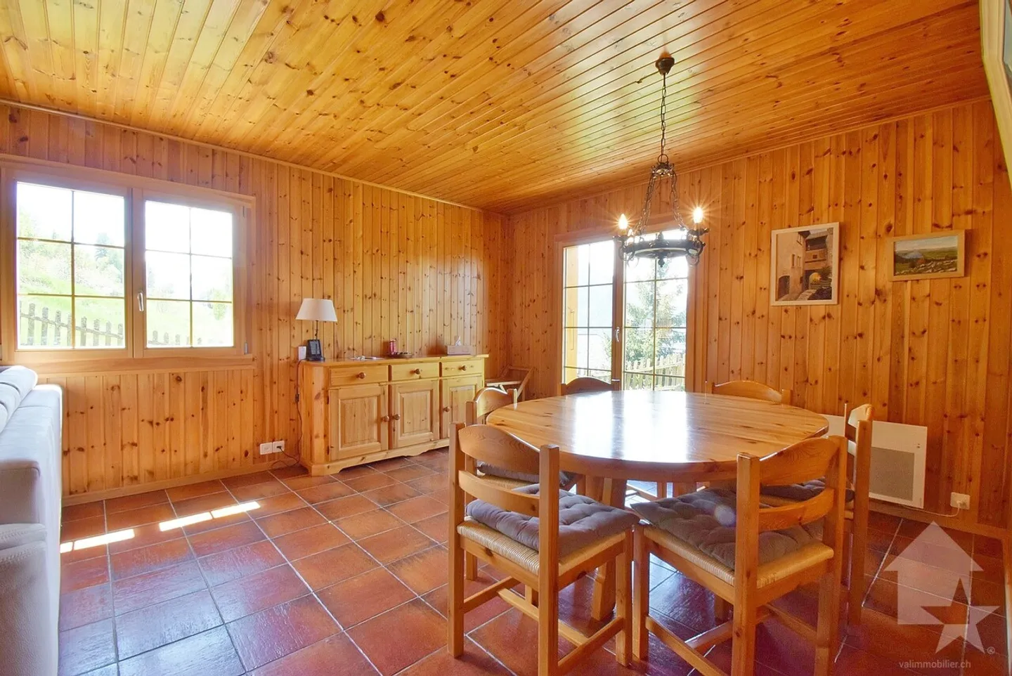 Bellissimo chalet in montagna con una magnifica vista panoramica - Foto 6 di 16