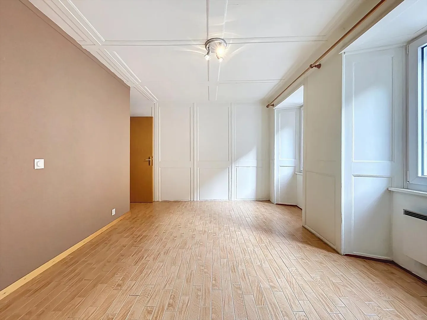 Appartement en rez-de-chaussée surélevé avec jardin - Photo 10 sur 13