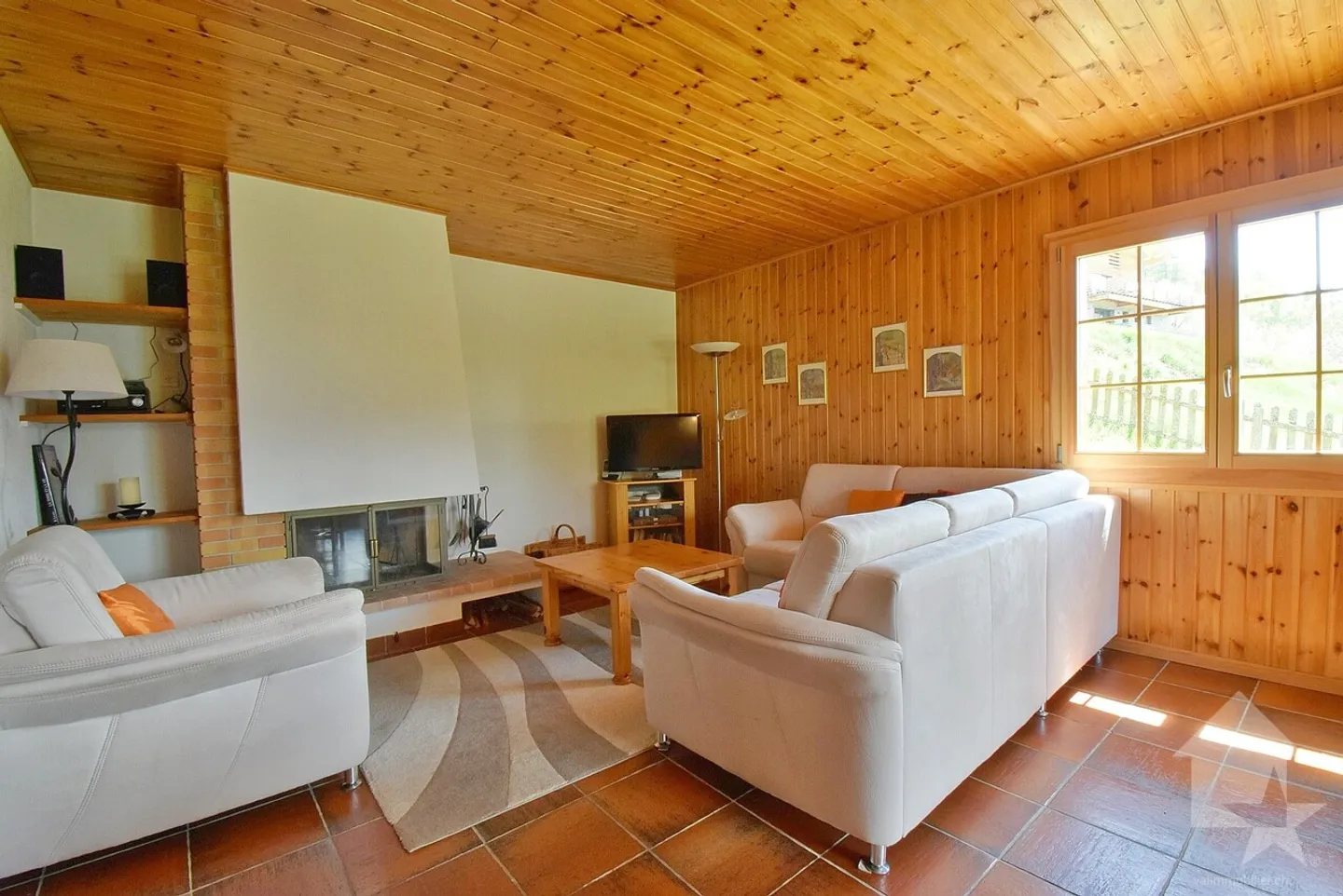 Bellissimo chalet in montagna con una magnifica vista panoramica - Foto 9 di 16