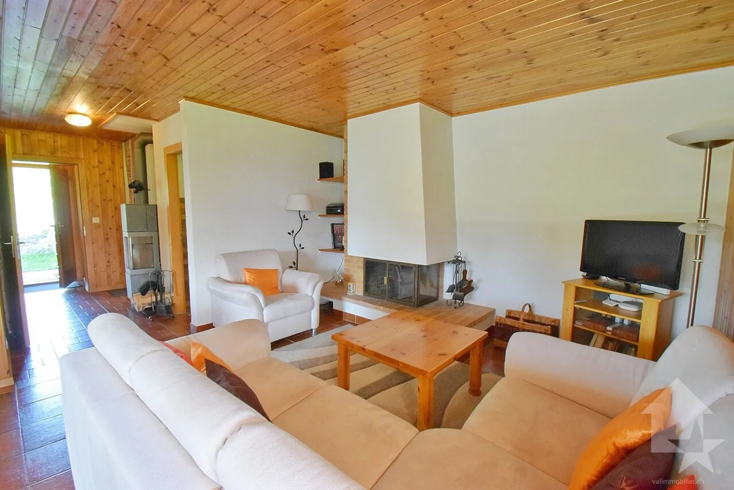 Bellissimo chalet in montagna con una magnifica vista panoramica - Foto 10 di 16