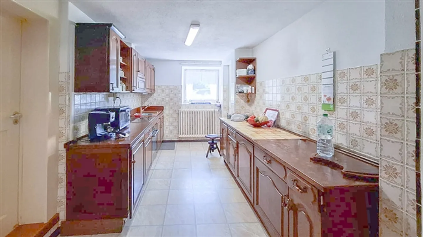 Old farmhouse on a plot of 2,169 m2 + plot of 6,072 - Photo 10 of 20