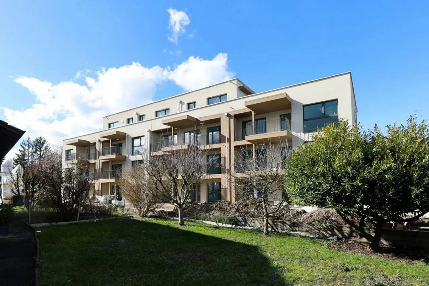 Grosszügige Erdgeschosswohnung - Foto 2 von 8