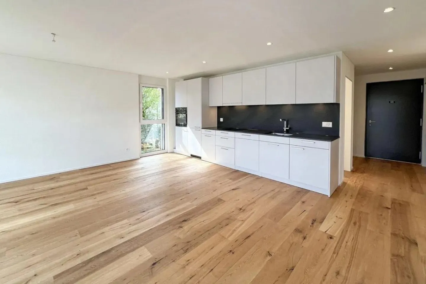 Grosszügige Erdgeschosswohnung - Foto 3 von 8