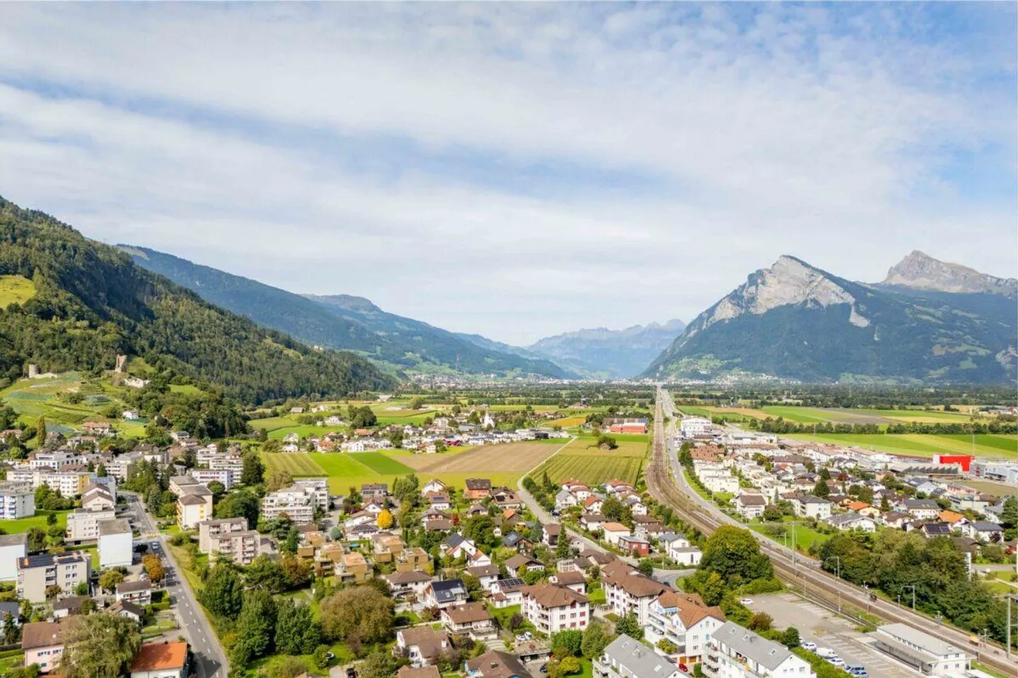 Appartamento 4.5 camere centrale con vista sulle montagne - Foto 19 di 20
