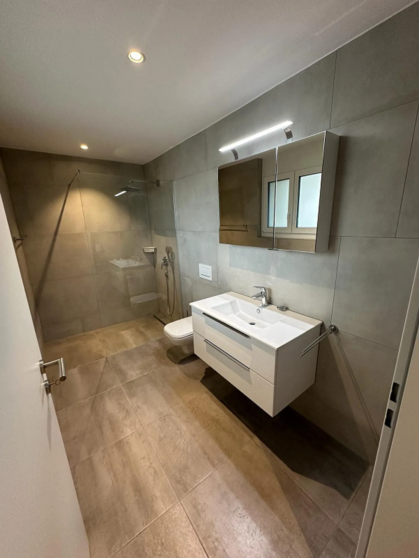 Grosszügige Erdgeschosswohnung - Foto 4 von 8