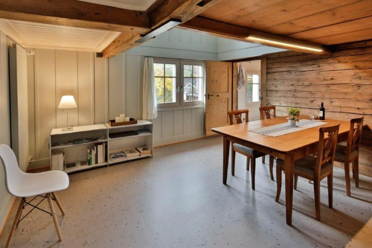 Unique 6 1/2-Room Single-Family House with 3-Room Apartment in... - Photo 3 of 23