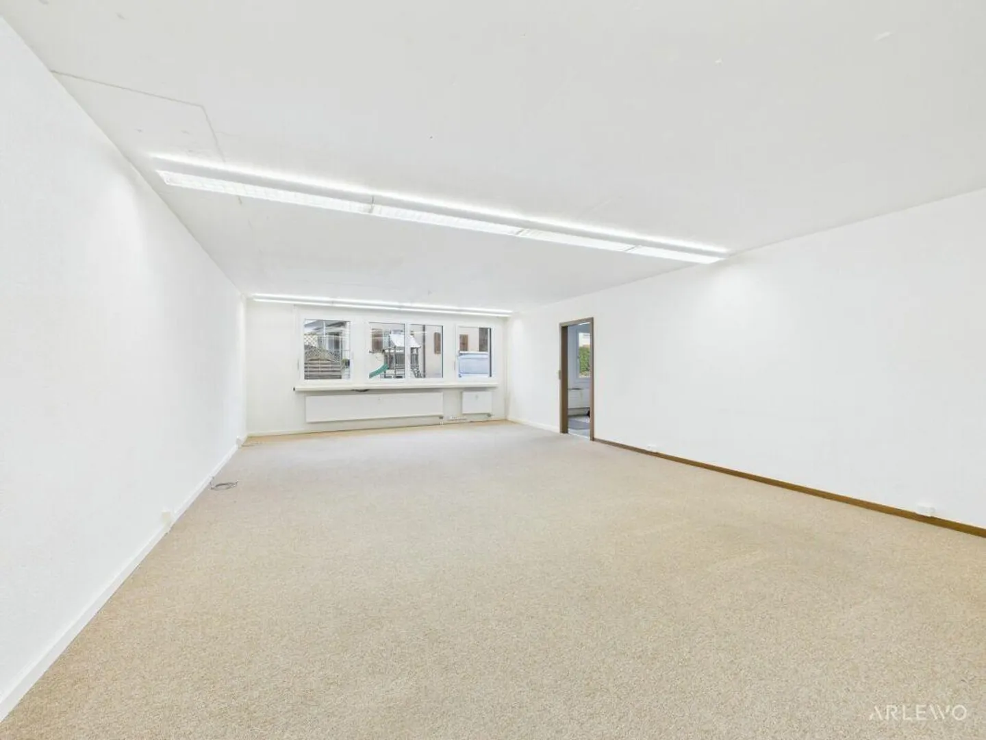 Spazio Commerciale Hochdorf - Centrale & Tranquillo - Foto 2 di 15