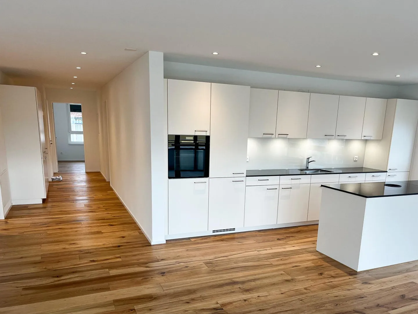 Appartement moderne de 3,5 pièces près du lac - Photo 5 sur 9