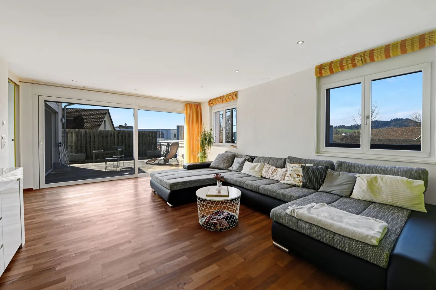 Leben und Arbeiten im Herzen von Lütisburg - vielseitige Liegenschaft mit Charakter - Foto 5 von 34