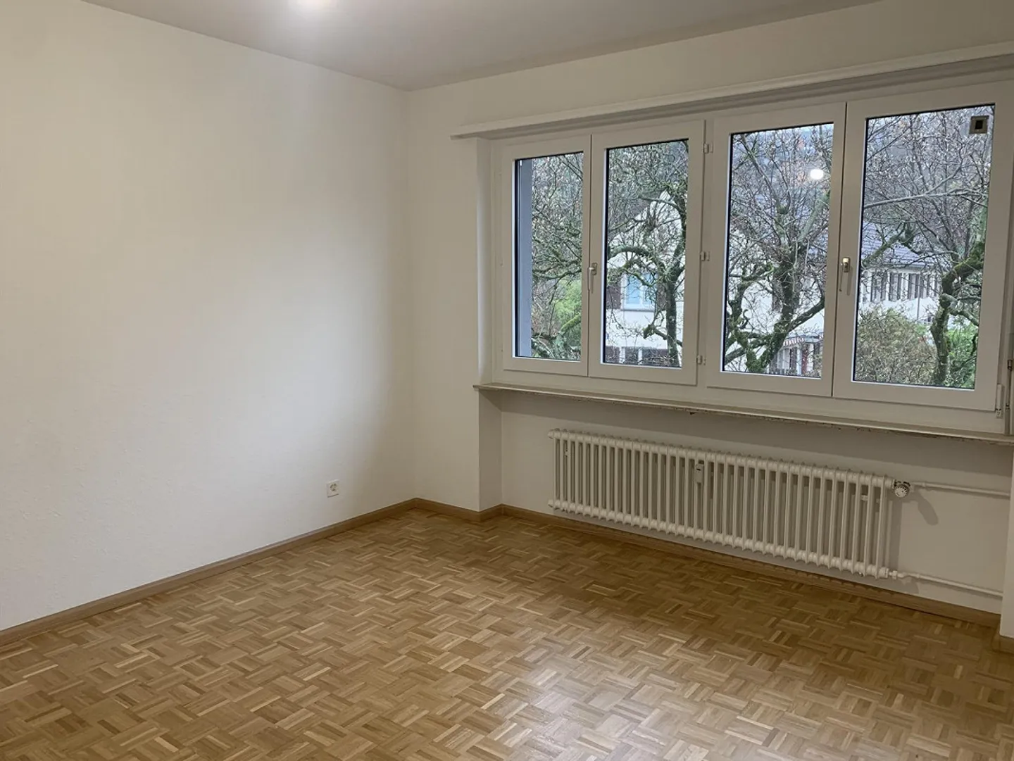 Bright 3.5 Room Apartment with Beautiful Balcony - Photo 5 of 7