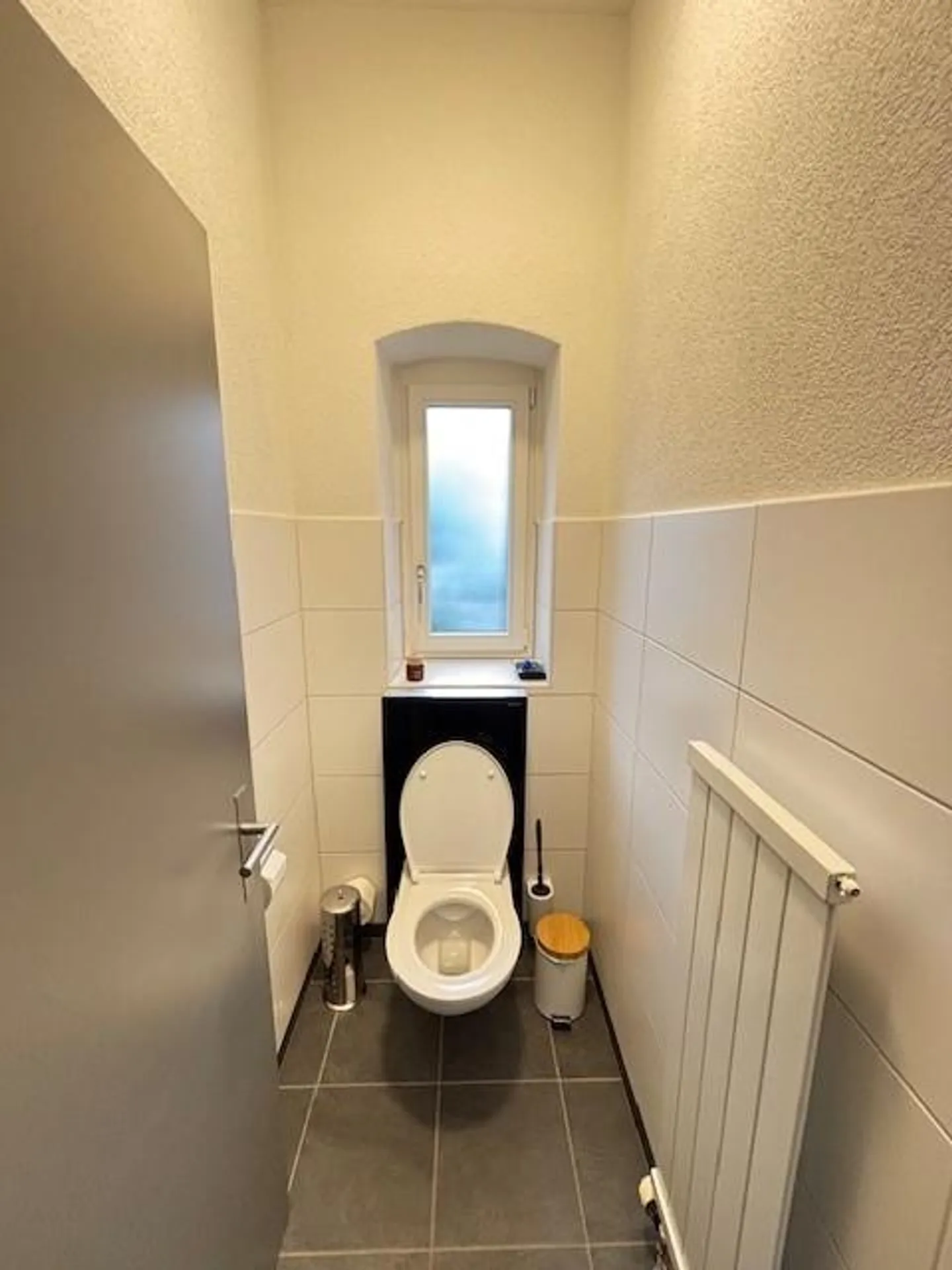 Spazio ufficio rappresentativo al piano rialzato - Foto 8 di 12