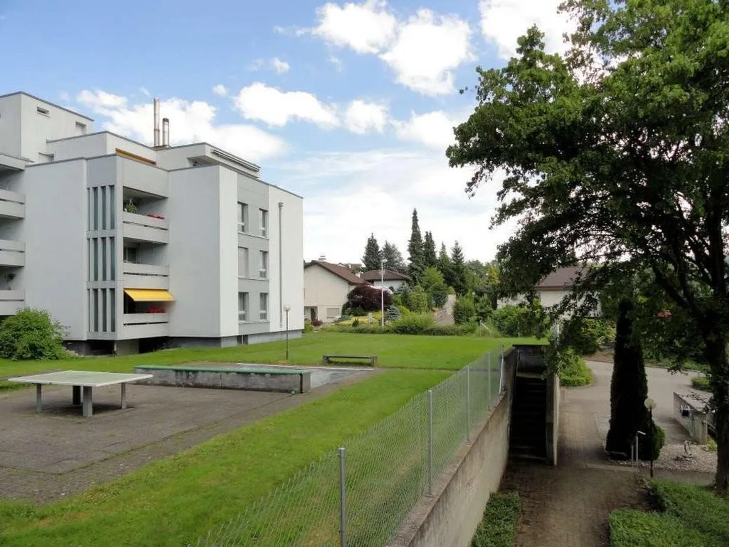 Grosszügige Attikawohnung mit Cheminée - Foto 2 von 9