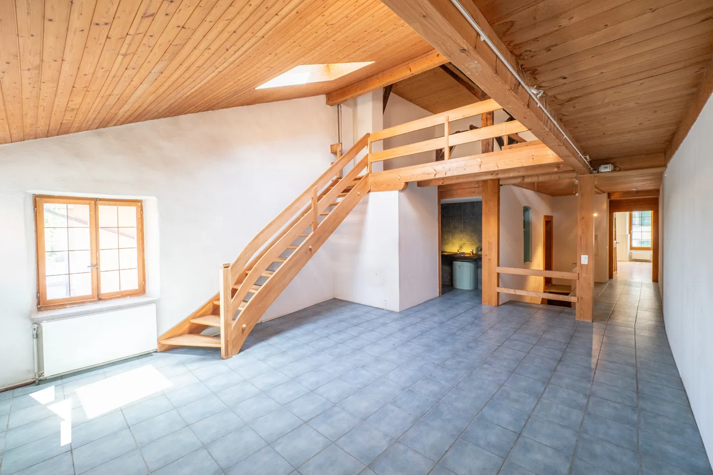 Mixed-use building 4.5 rooms - Photo 7 of 13