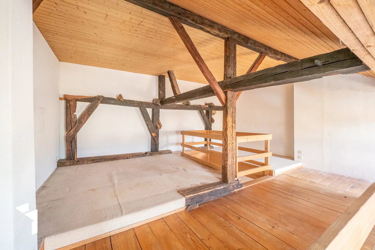 Mixed-use building 4.5 rooms - Photo 11 of 13