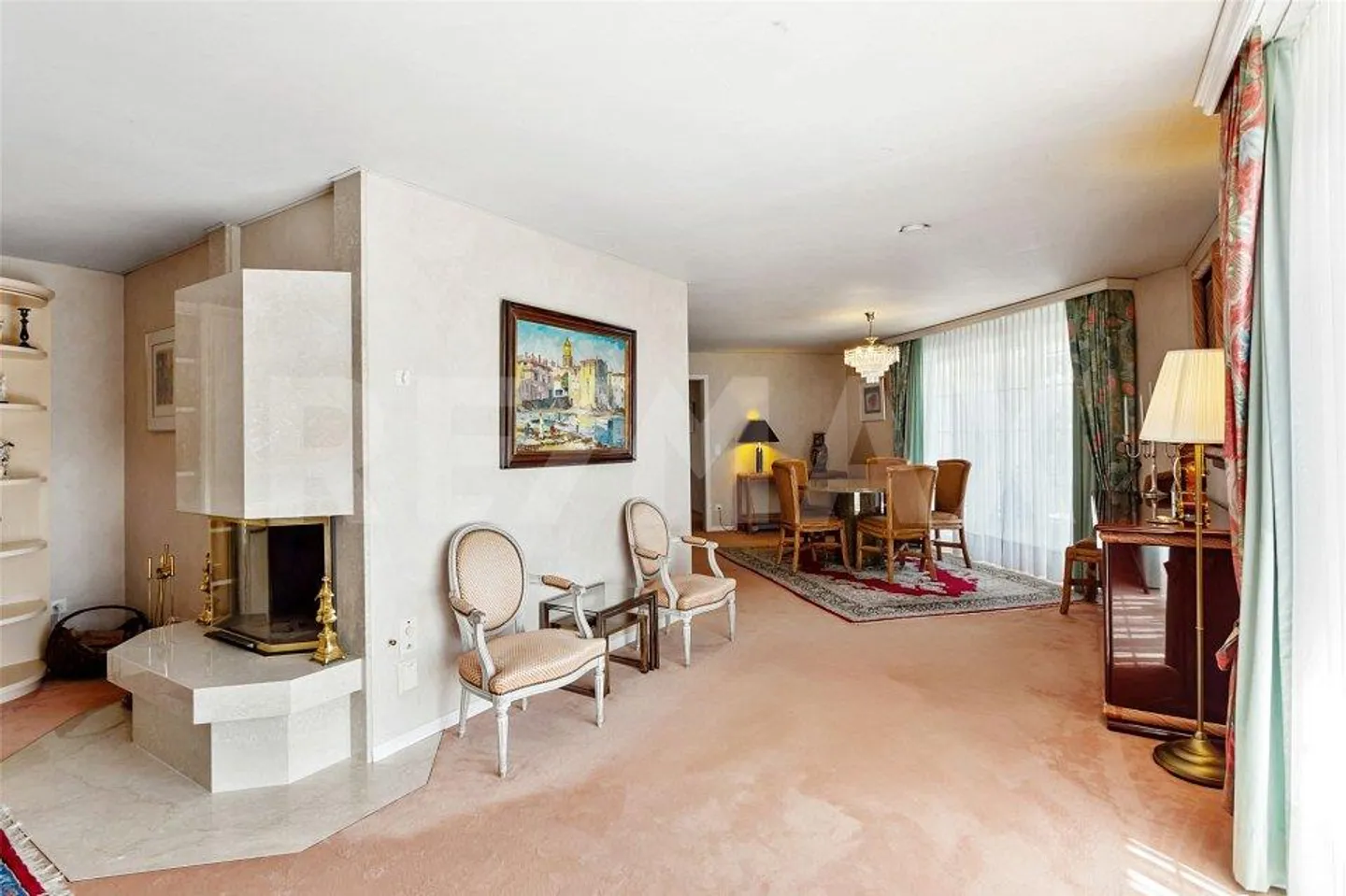 Exclusive 8-Room Villa in Quiet Location of Stetten - Photo 5 of 13