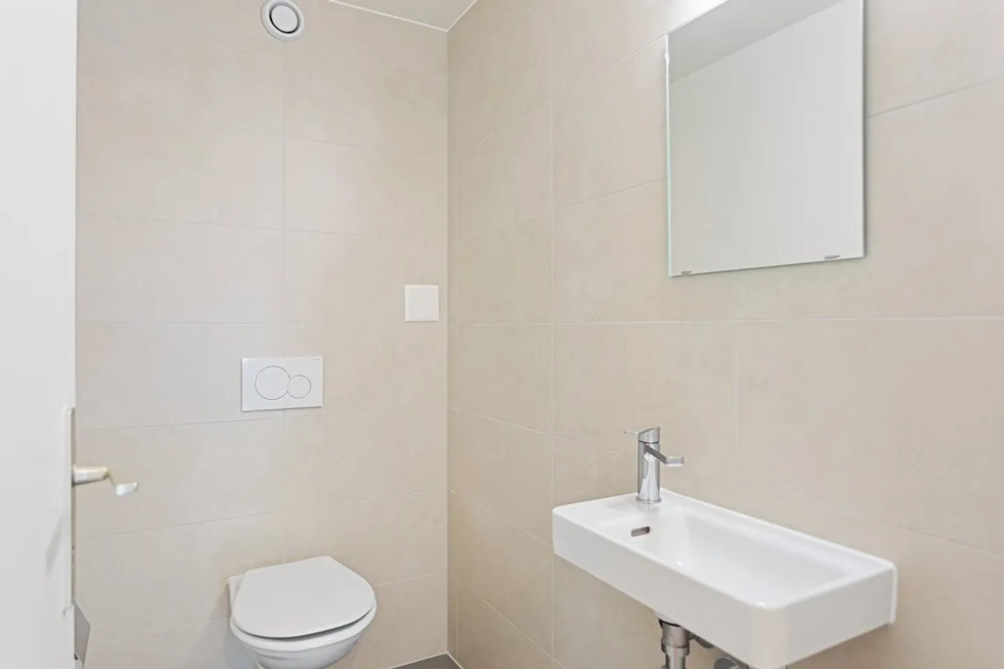 Renovated apartment located in the Bel-Air complex in Lausanne - Photo 6 of 7