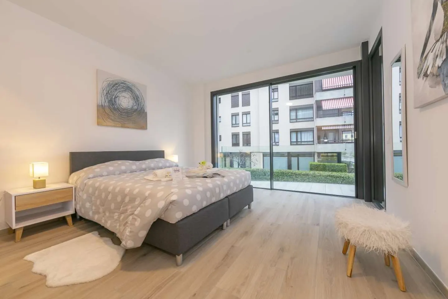 Viganello - Modern 2.5-Room Apartment - Photo 6 of 9