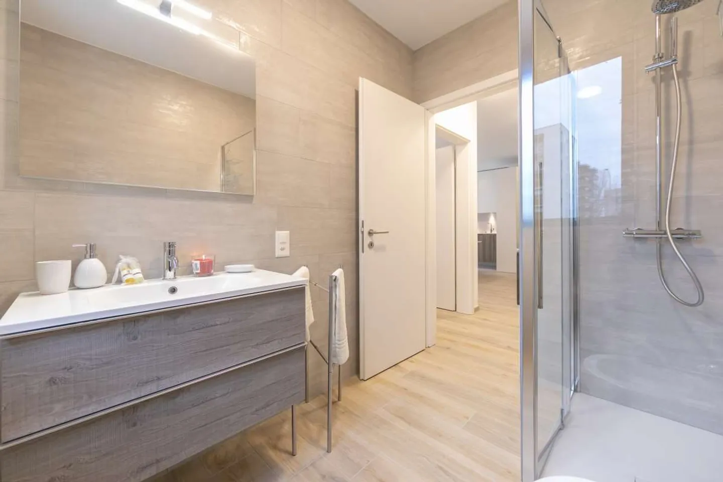 Viganello - Modern 2.5-Room Apartment - Photo 8 of 9