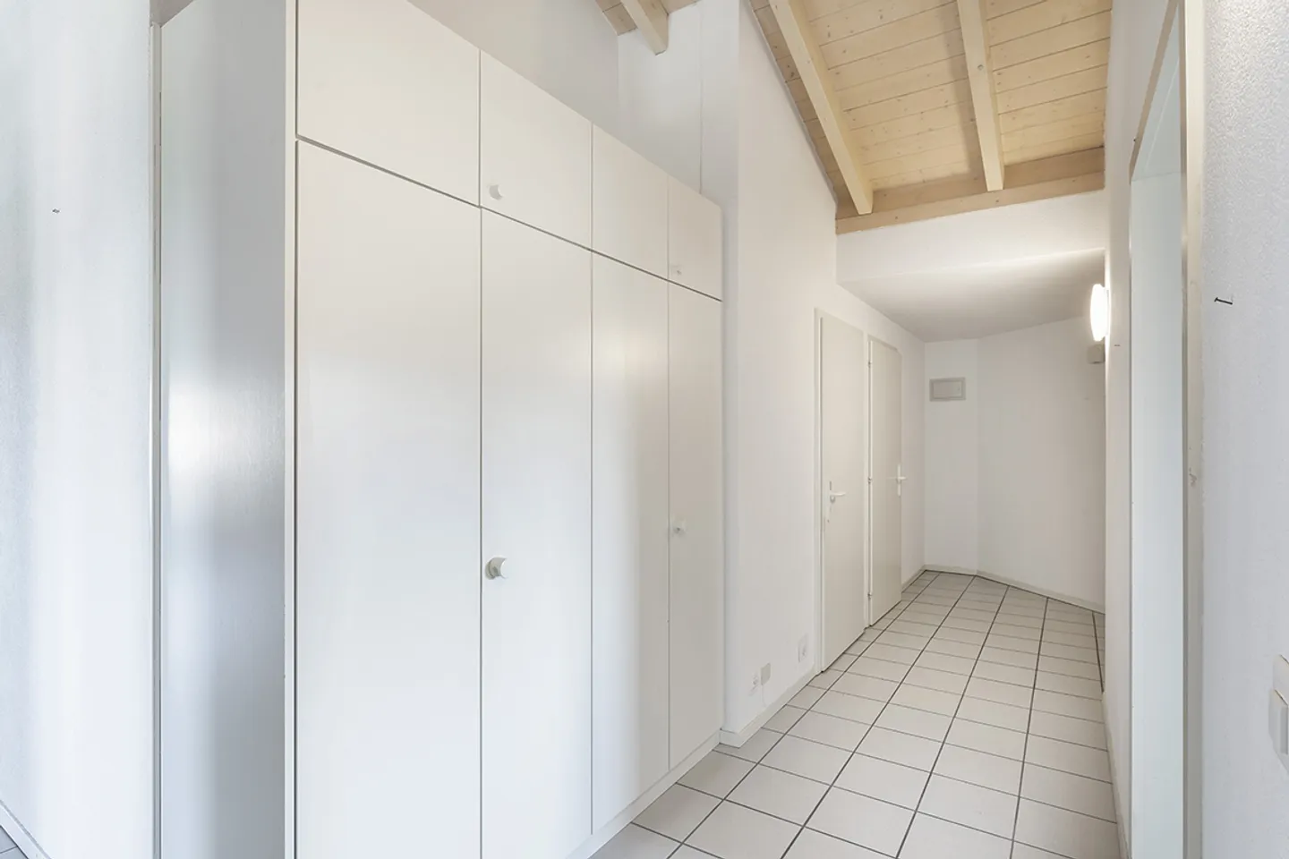 Obergeschoss 3,5 Zimmer - Foto 8 von 9
