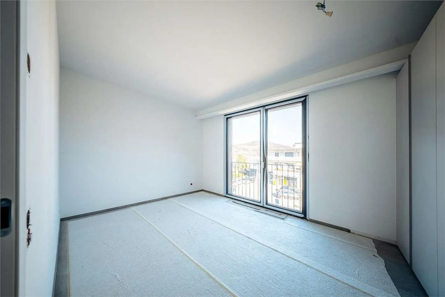 Nuovo appartamento 4.5 con giardino - Foto 11 di 13