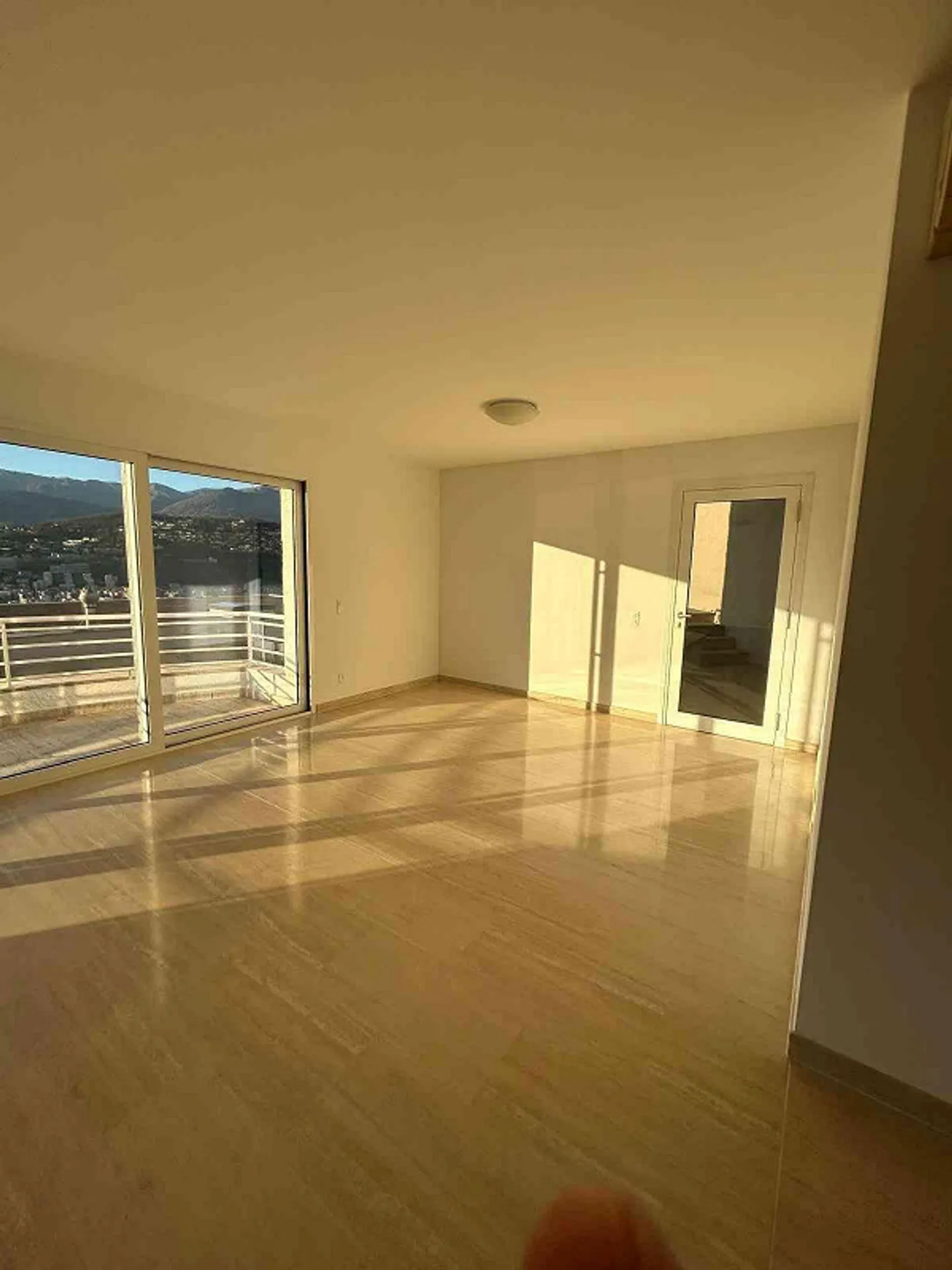 Sunny Villa lake view Whirlpool 5.5 Rooms, 190 m² - Photo 4 of 26