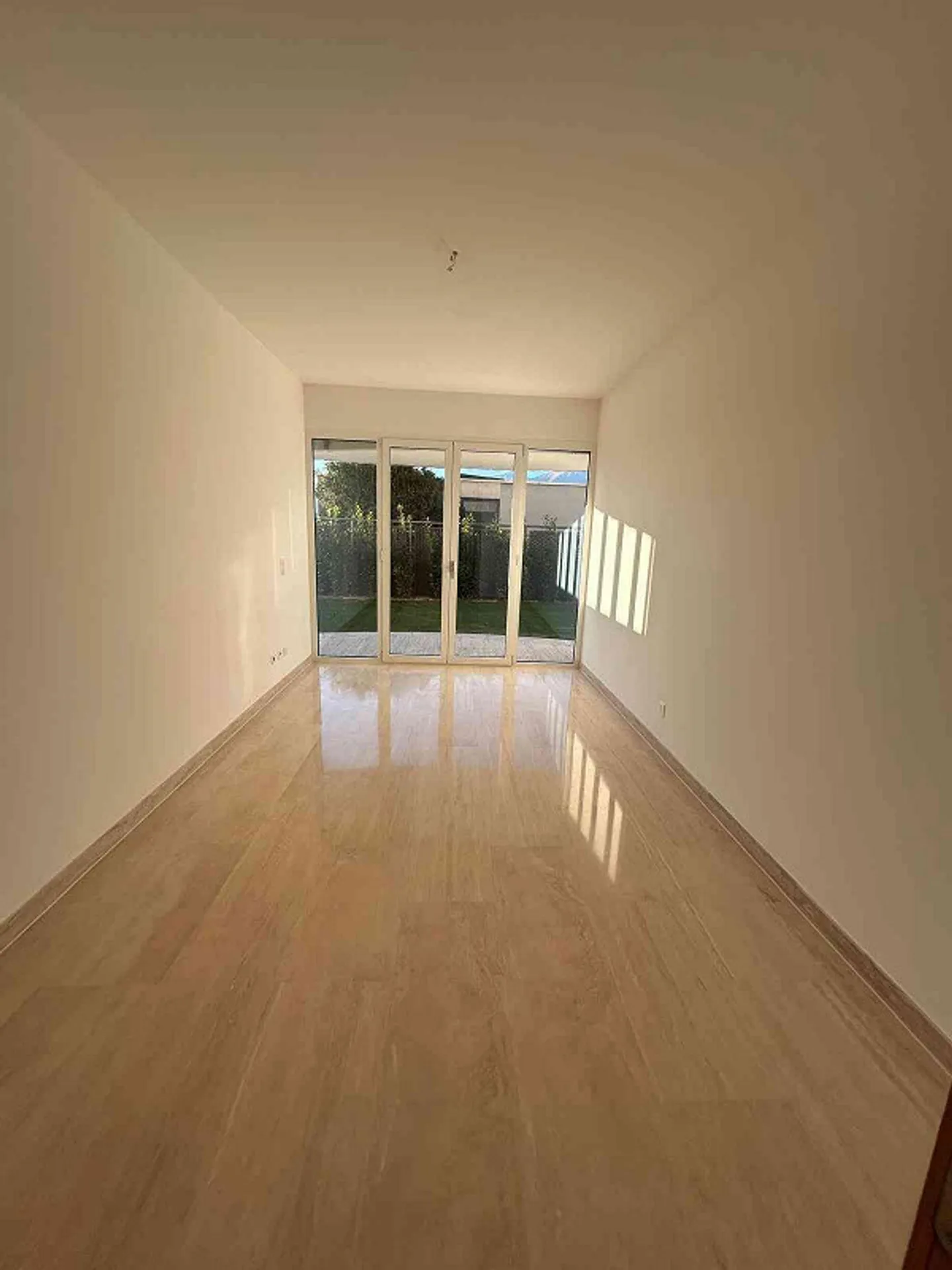 Sunny Villa lake view Whirlpool 5.5 Rooms, 190 m² - Photo 10 of 26