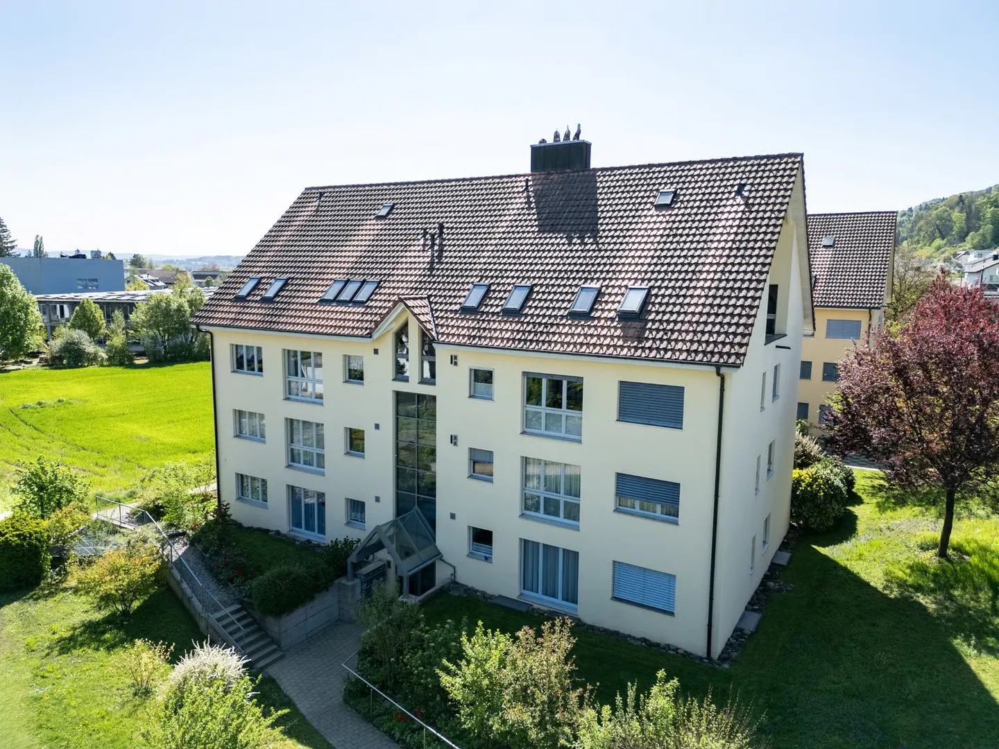Appartement lumineux de 4,5 pièces avec balcon sud dans un quartier résidentiel prisé - Photo 14 sur 16