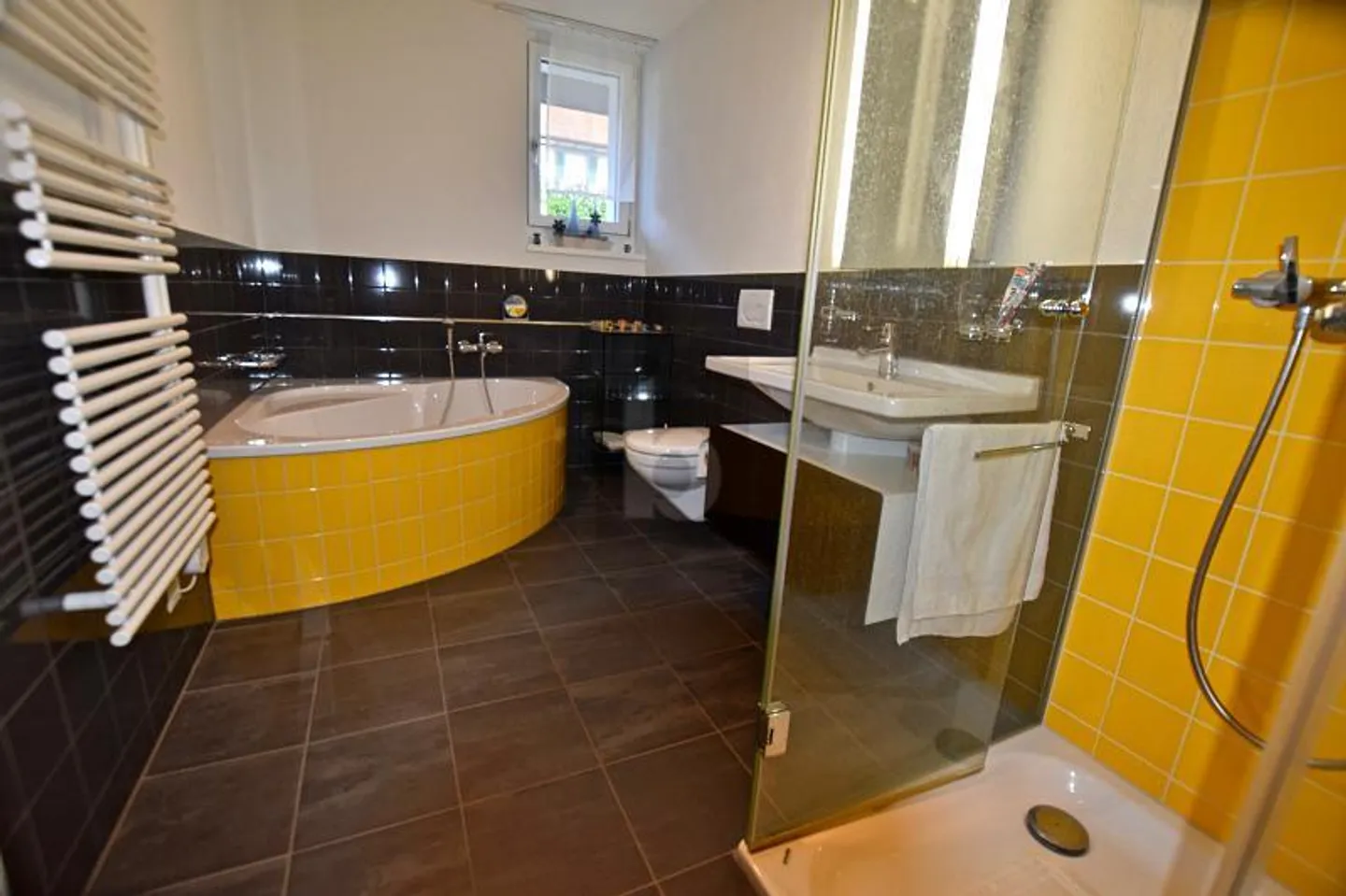 Modernes Apartment in Seuzach - Foto 3 von 6