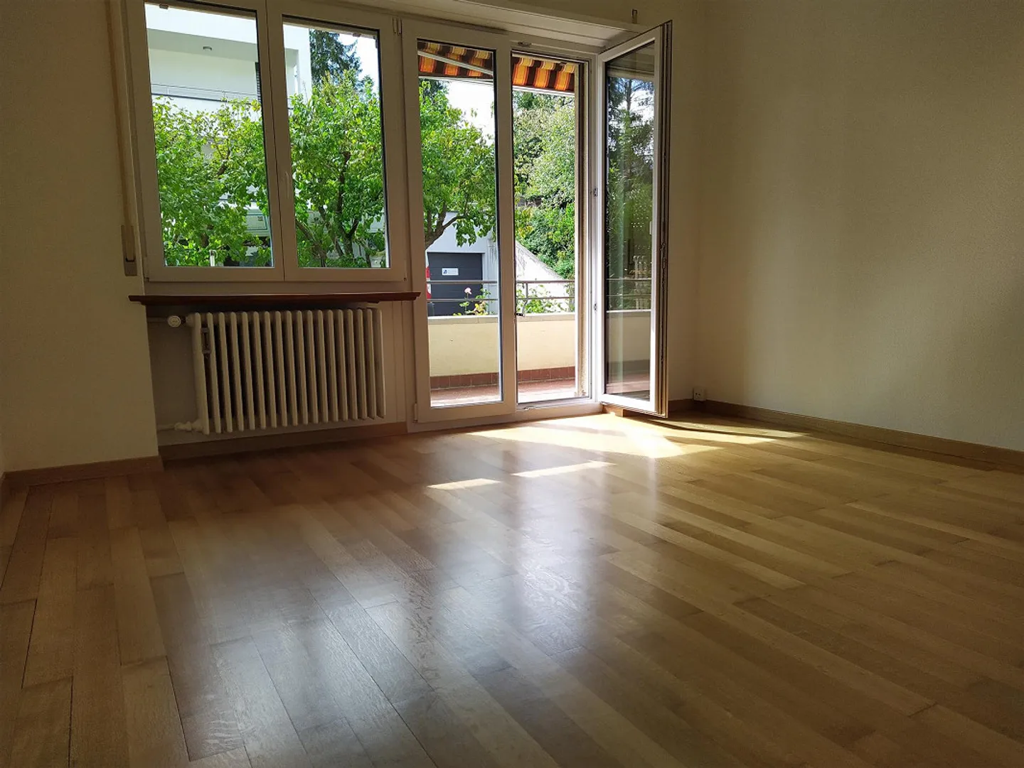 Charming 4-Room Apartment Attic - Photo 4 of 14