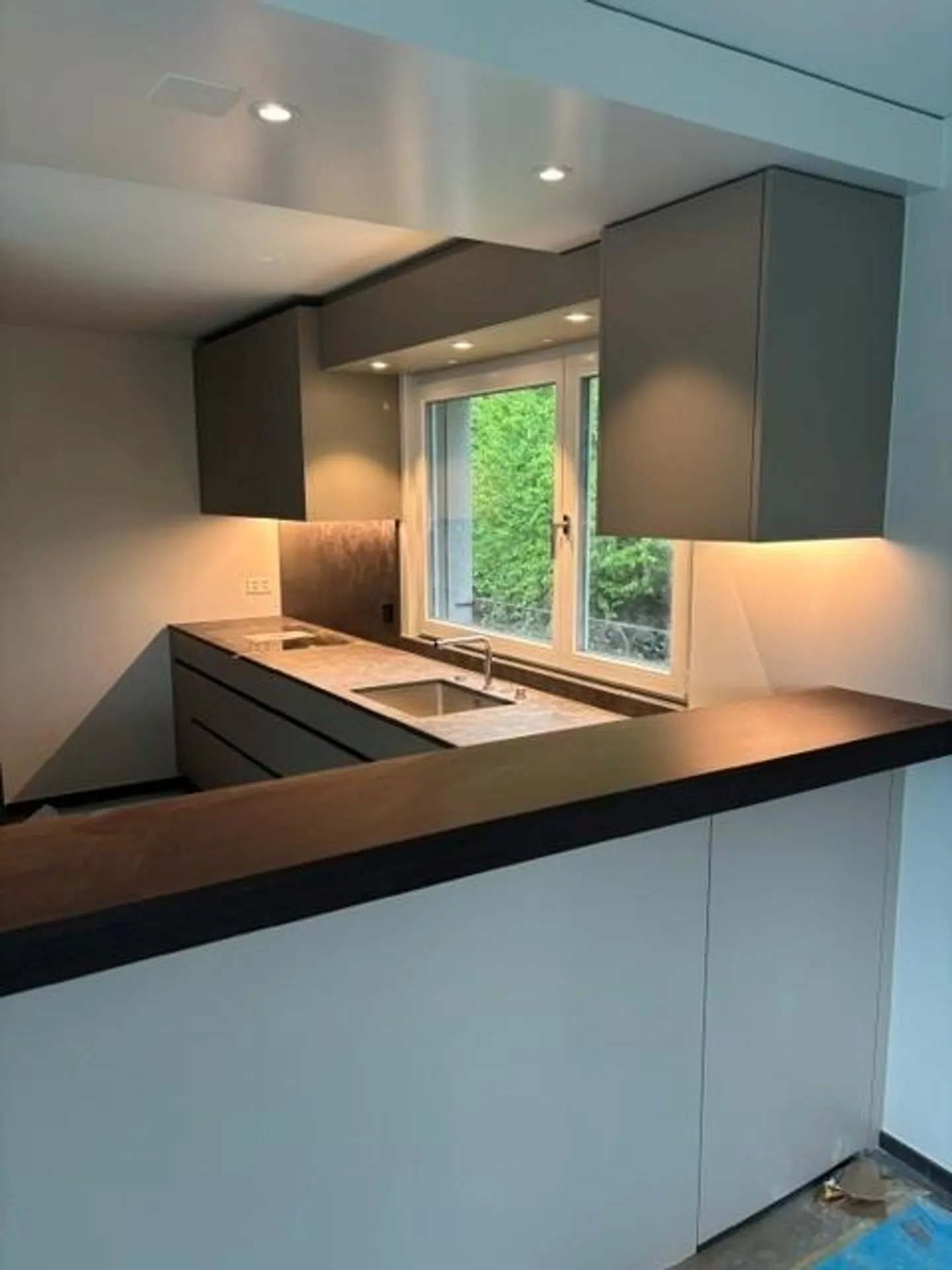 Modern living for low taxes - Photo 5 of 24
