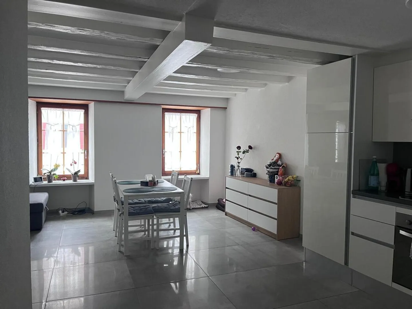 Appartement rénové à Villeneuve - Photo 1 sur 10
