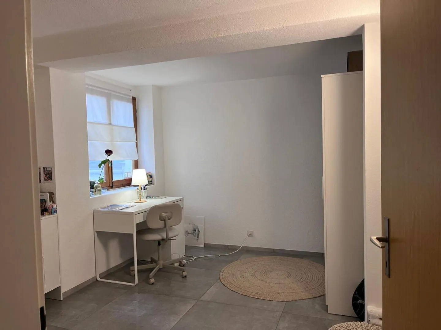 Appartement rénové à Villeneuve - Photo 3 sur 10