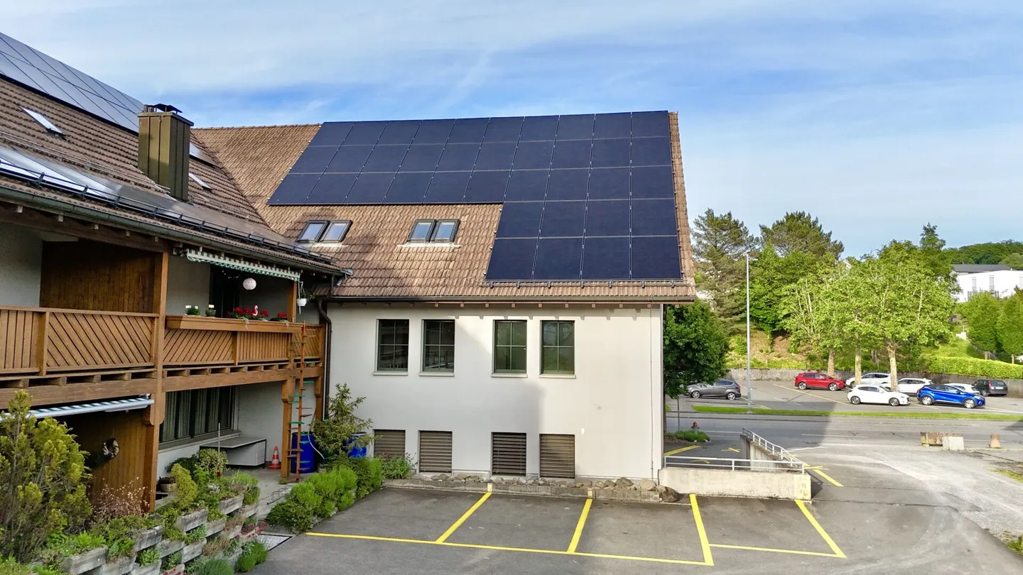 RENOVÉ DE HAUTE QUALITÉ - VIVRE EN VILLE AVEC CONFORT - Photo 10 sur 12