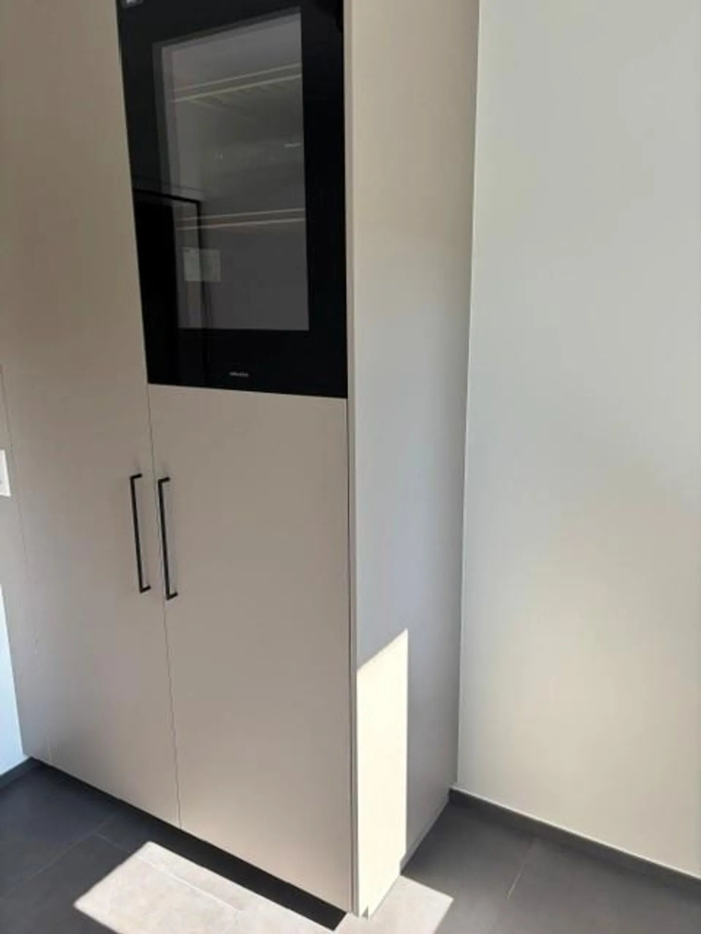 Modern living for low taxes - Photo 20 of 24
