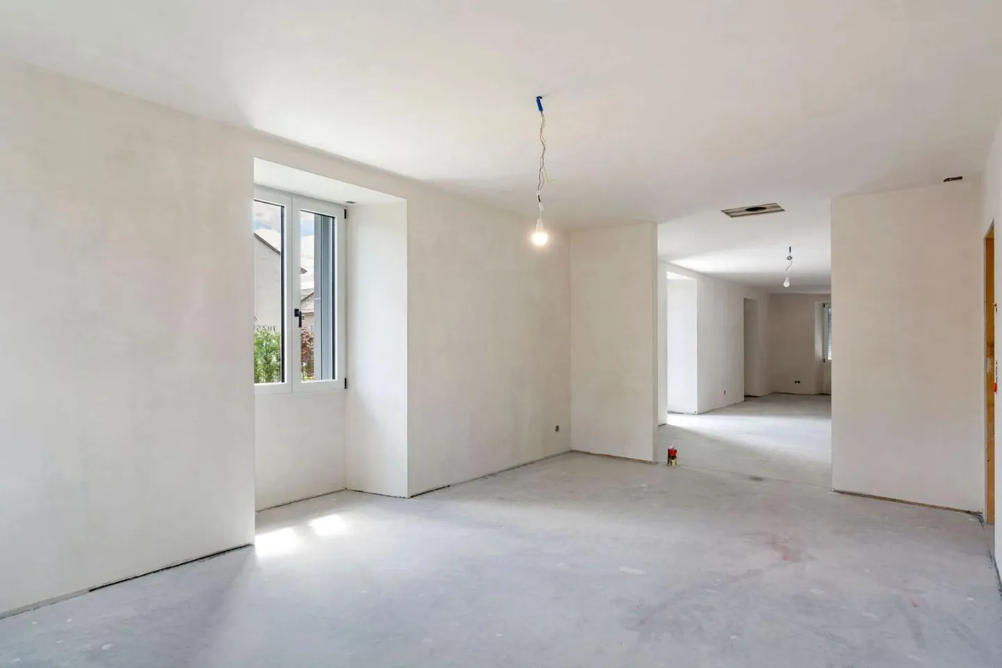 Renoviertes Herrenhaus im Dorf - Foto 8 von 13