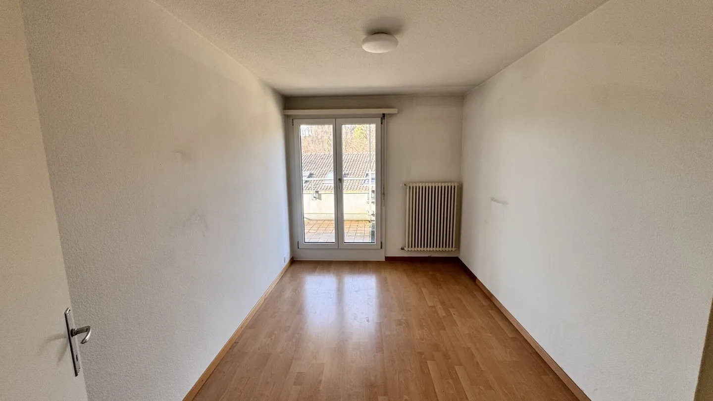 Appartement en attique de 5,5 pièces au centre dans le quartier de Maihof - Photo 6 sur 15
