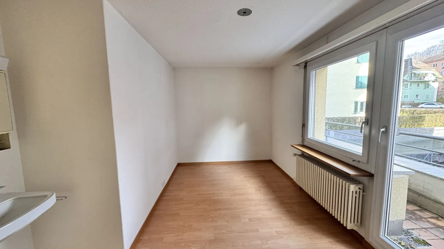 Appartement en attique de 5,5 pièces au centre dans le quartier de Maihof - Photo 7 sur 15