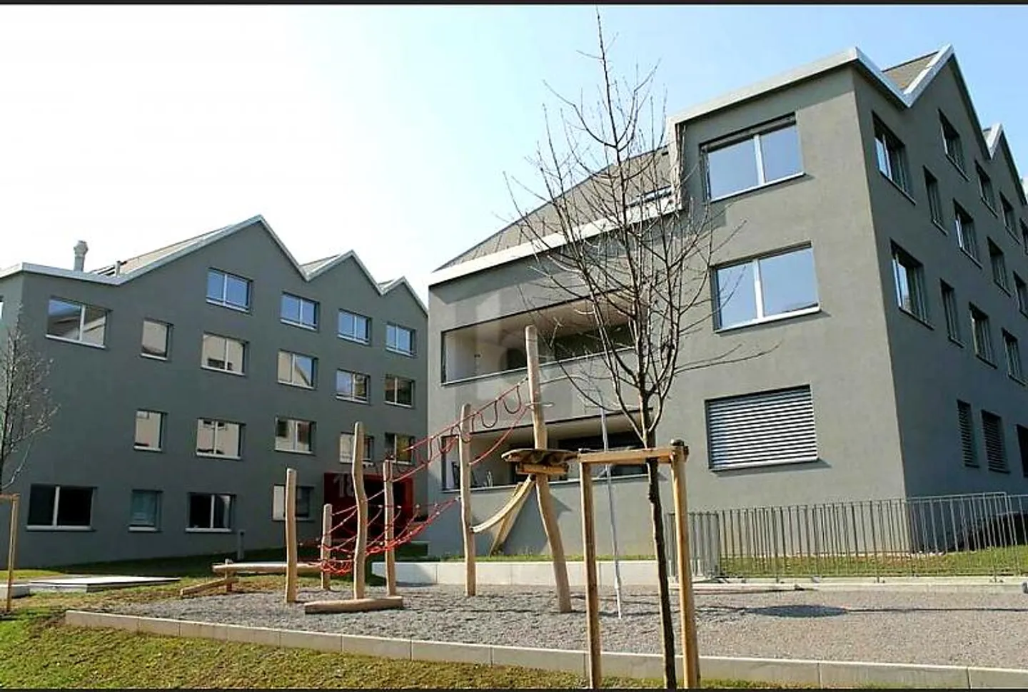 Spacious 3.5-Room Apartment - Photo 1 of 6