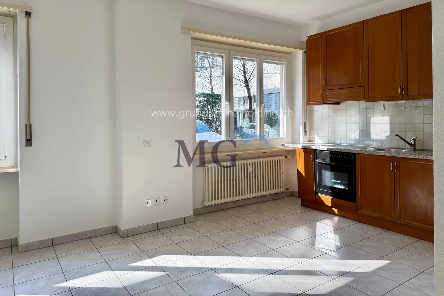 Wohnung in einer praktischen Gegend, zur Vermietung geeignet. - Photo 3 of 11