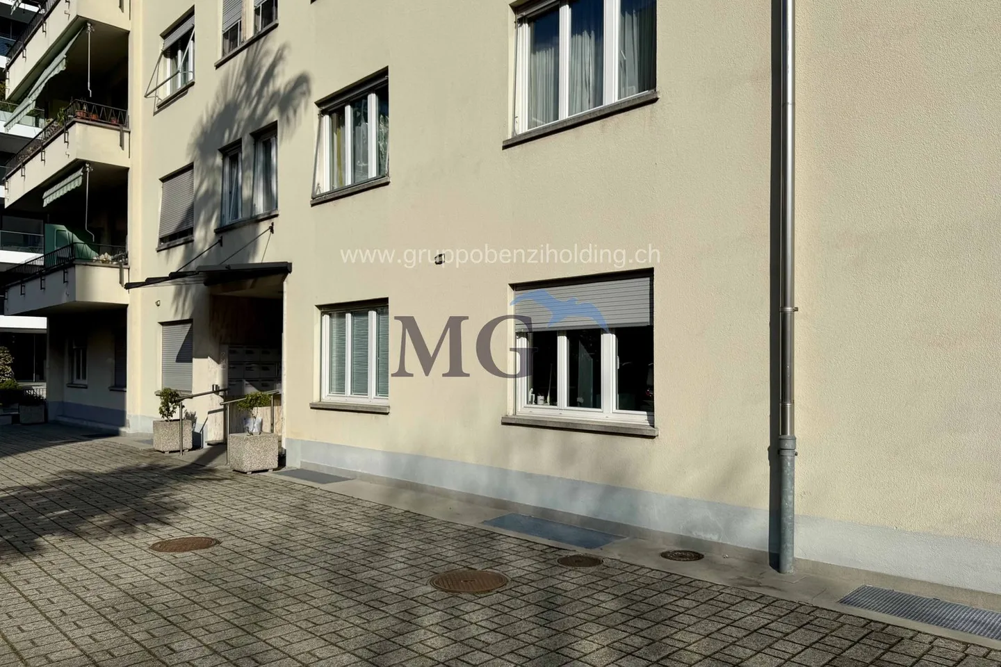 Wohnung in einer praktischen Gegend, zur Vermietung geeignet. - Photo 6 of 11