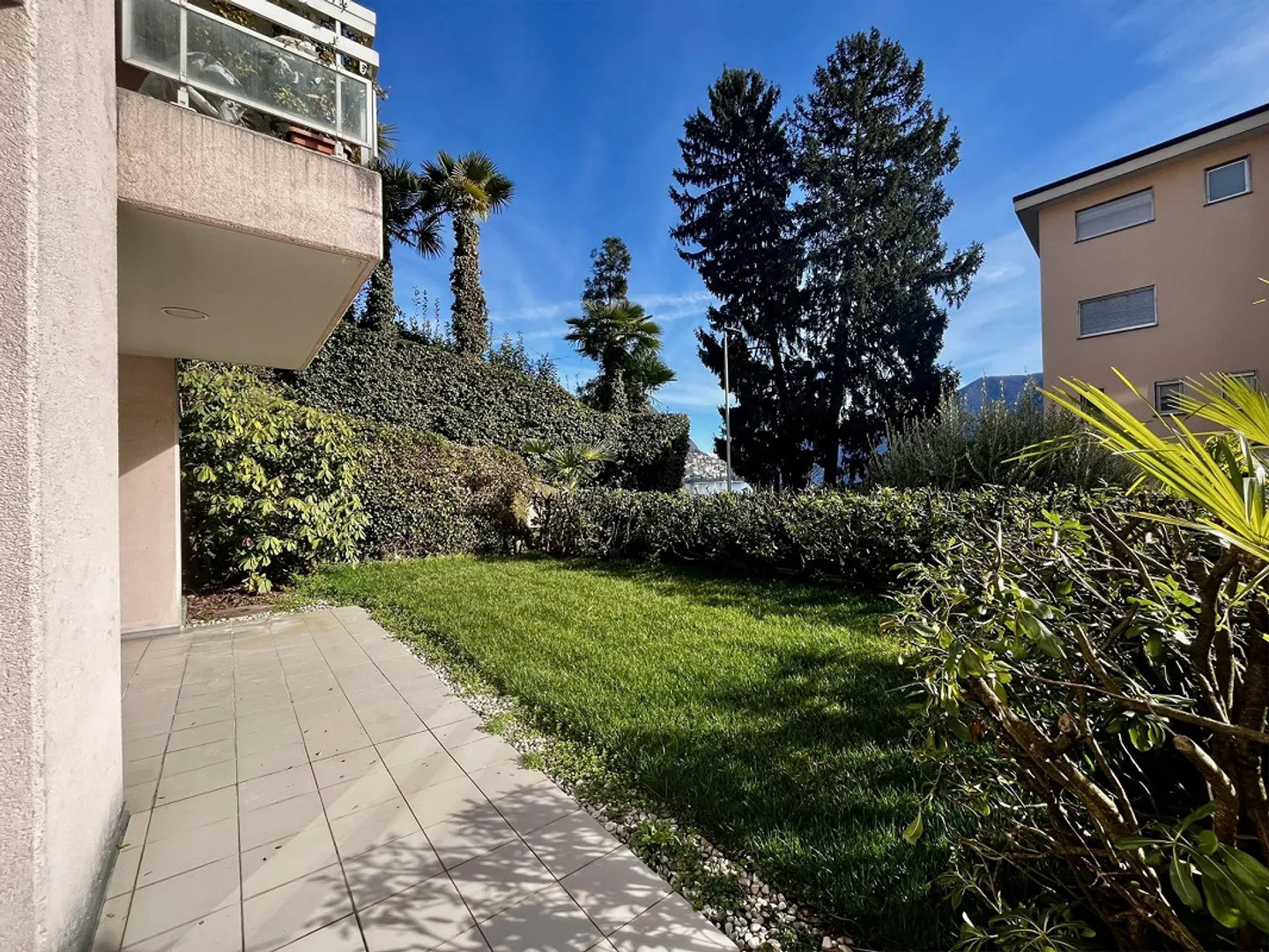 Appartamento Charmante con Giardino - Foto 2 di 11