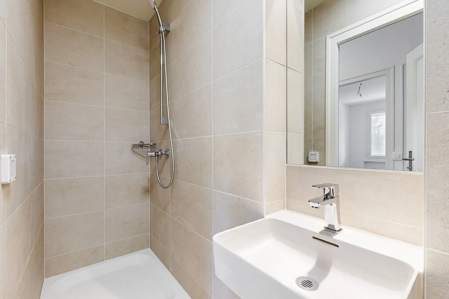 Appartamento moderno e completamente ristrutturato - Foto 5 di 7