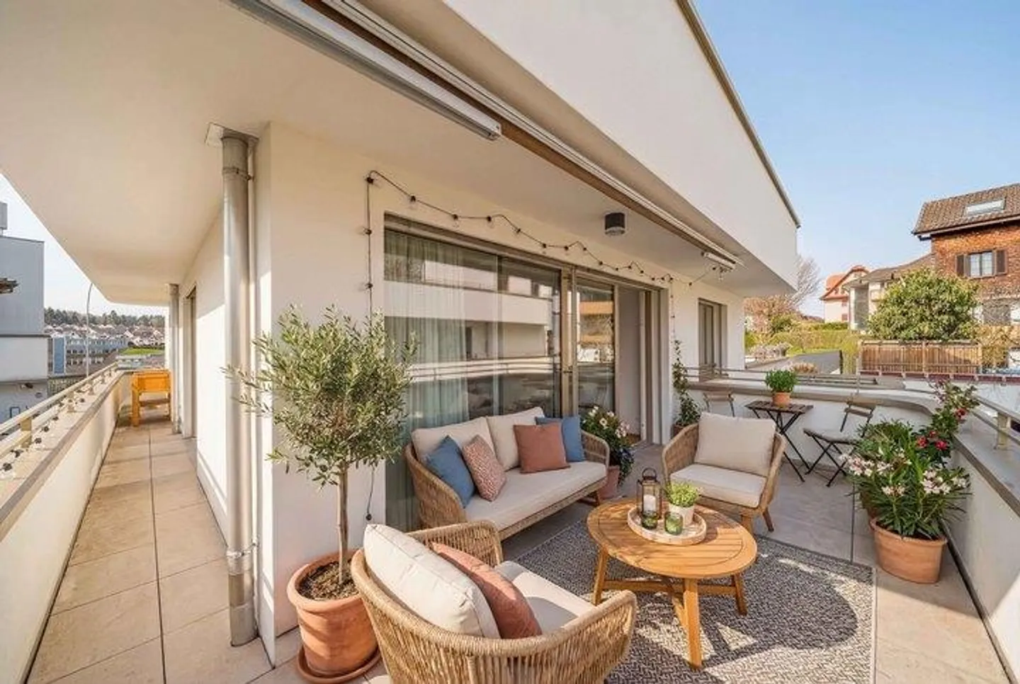 Modernes Apartment mit Balkon - Foto 7 von 9