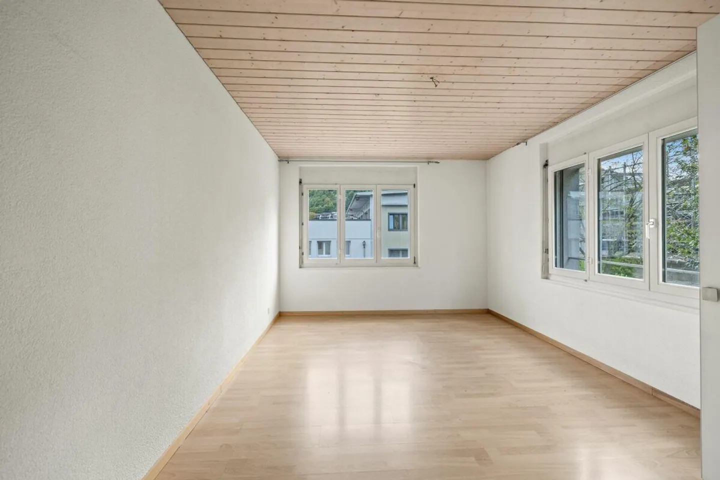 Charmantes Doppeleinfamilienhaus in Liestal - Foto 6 von 16