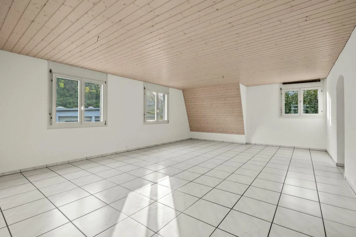 Charmantes Doppeleinfamilienhaus in Liestal - Foto 7 von 16