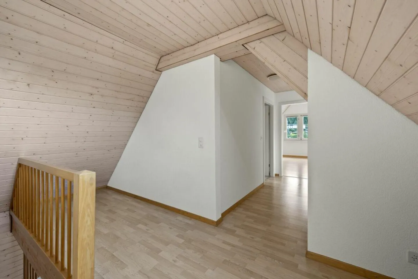 Charmantes Doppeleinfamilienhaus in Liestal - Foto 10 von 16