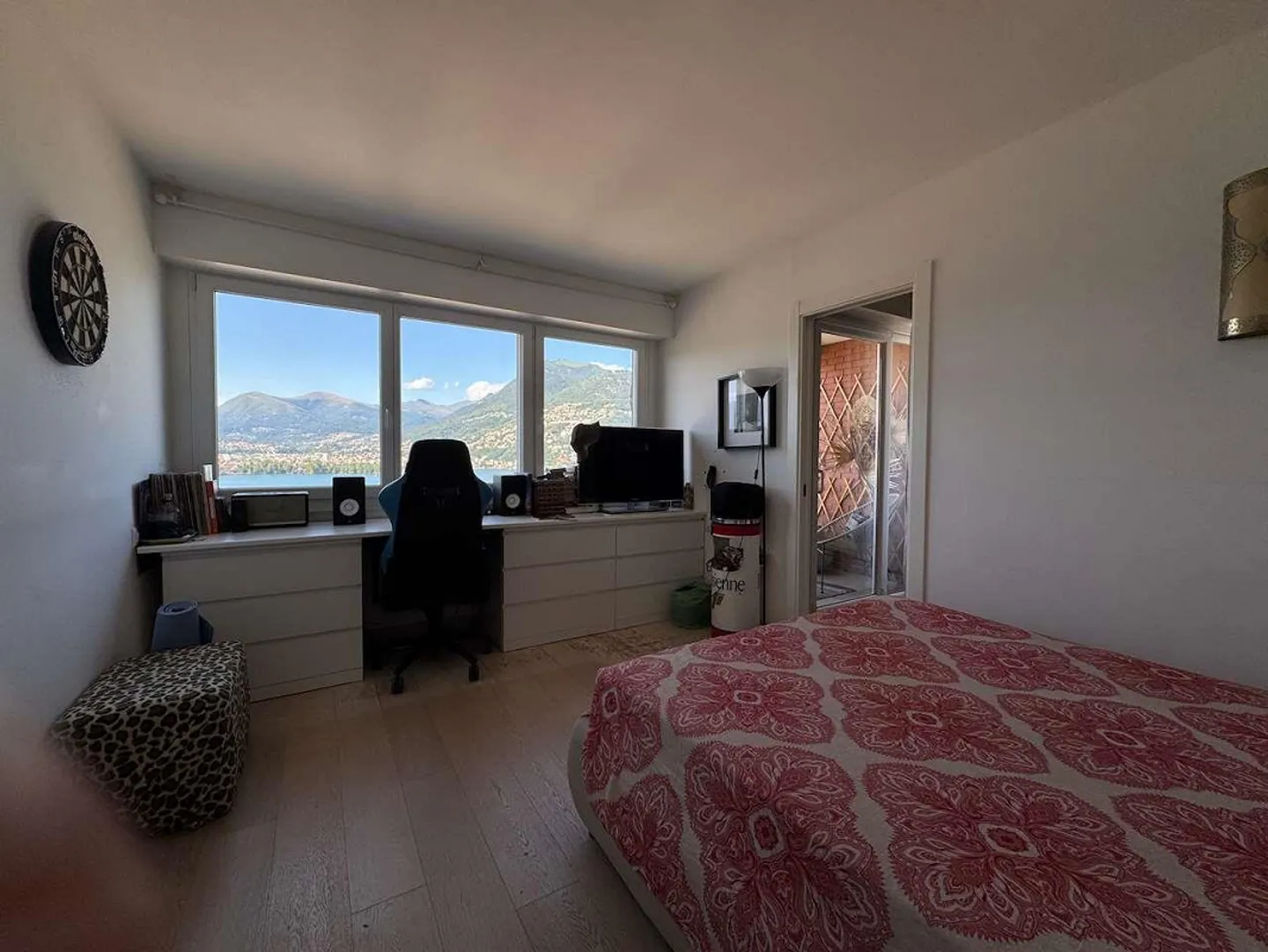 Comfort and unparalleled view in Paradiso - Photo 9 of 13