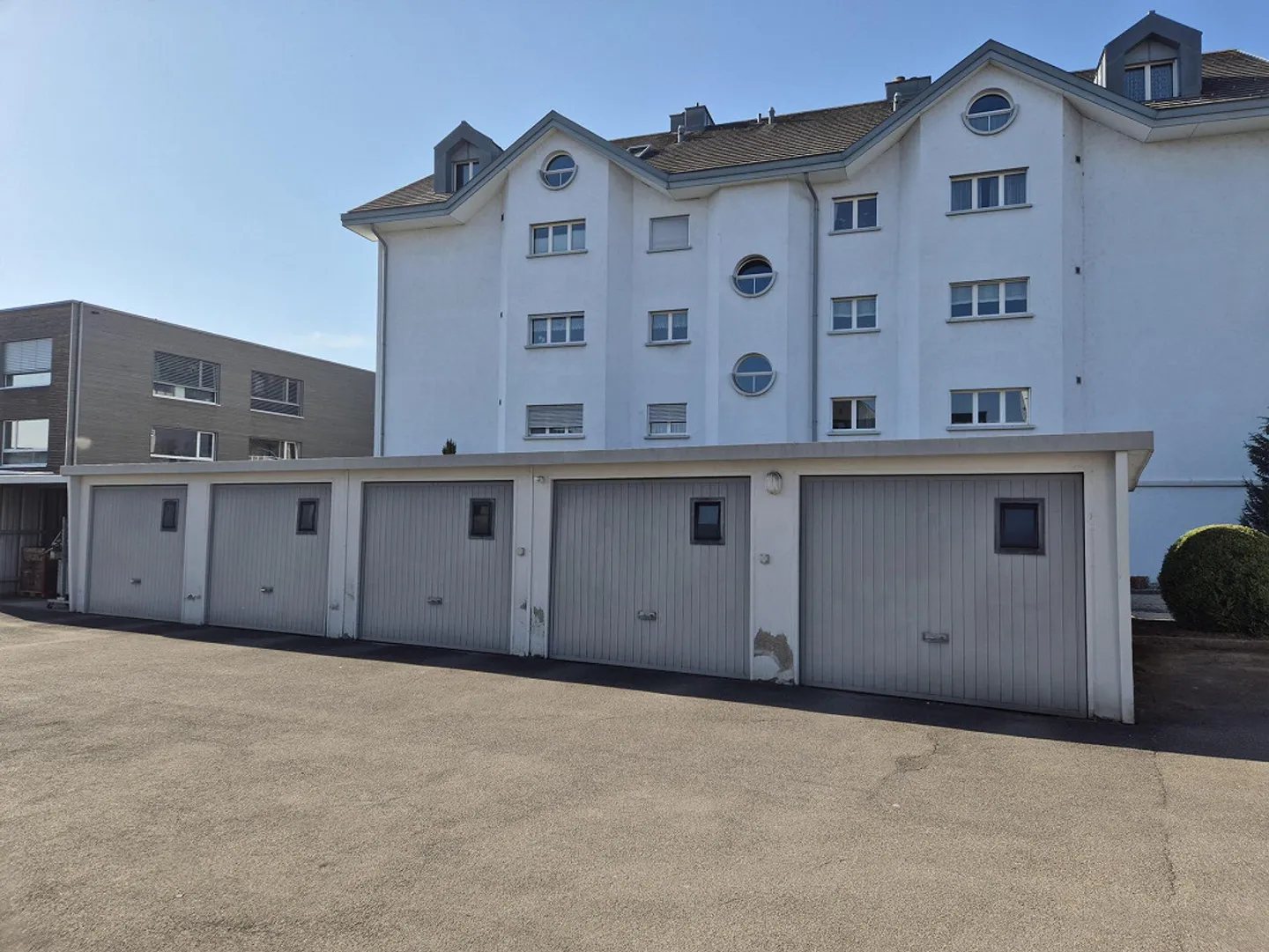 Garage/Outdoor Parking Space in Amriswil - Photo 2 of 3
