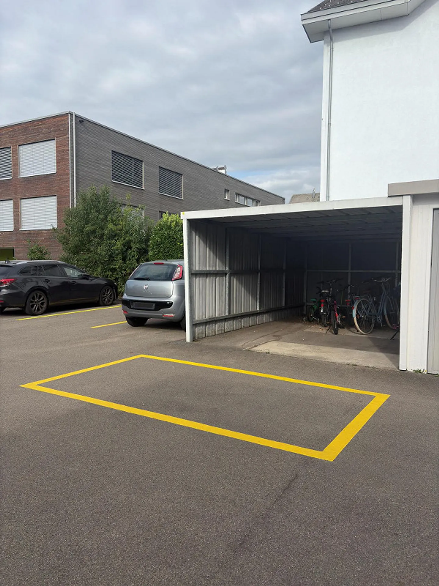 Garage/Outdoor Parking Space in Amriswil - Photo 3 of 3